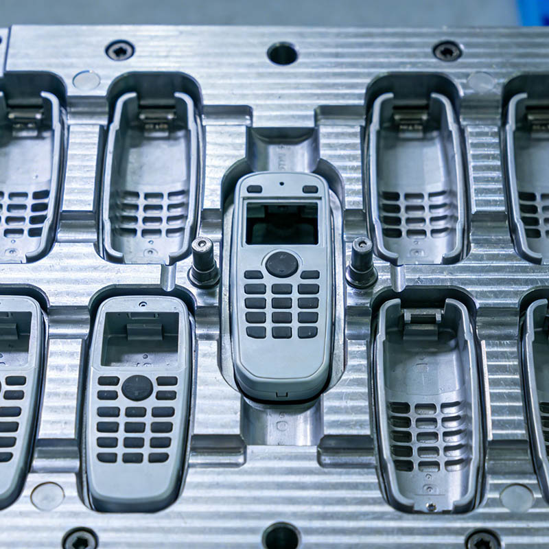 小型高腔遥控外壳精密注塑模具